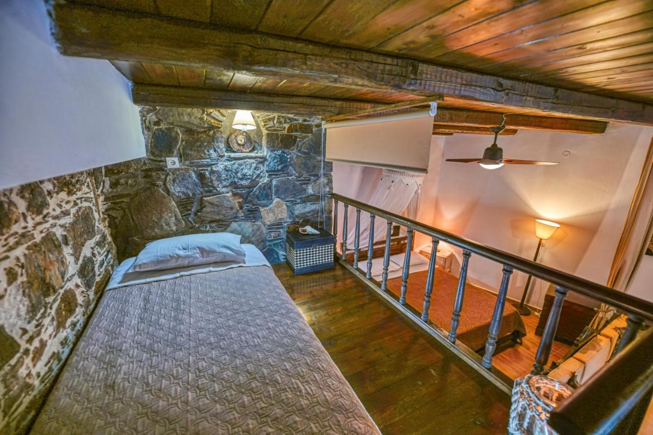 "Pefkopetro" Traditional House Keramotí Eksteriør billede